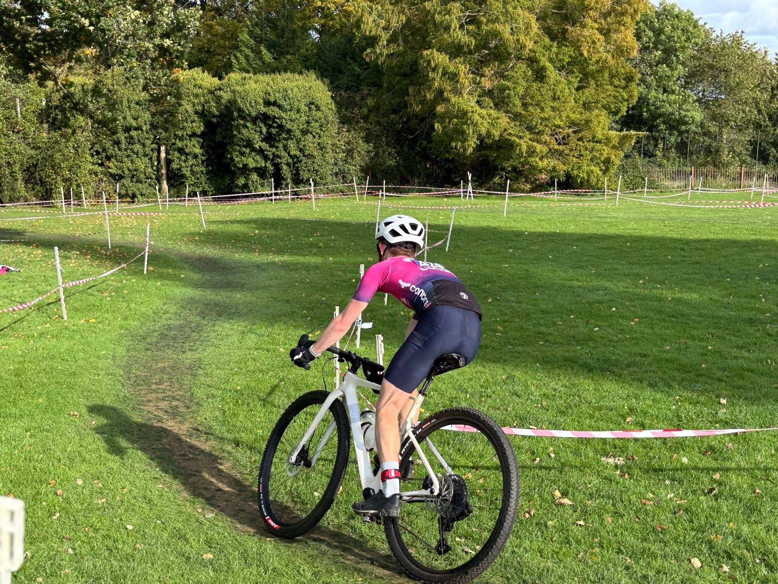 Representing the Condors. There were loads of other cyclists I swear.